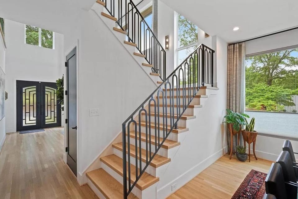 Maison NoDa Uptown Skyline Views, Gym Sleeps 14 Villa in Charlotte
