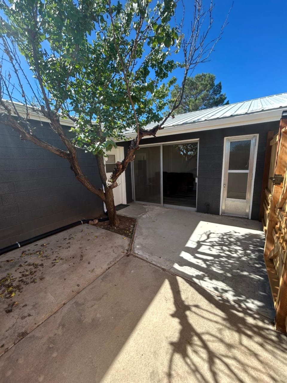 Property building, Day