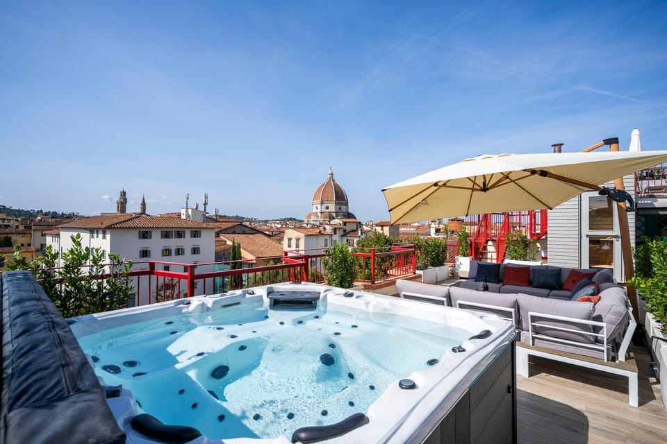 Hot Tub, View (from property/room), Balcony/Terrace