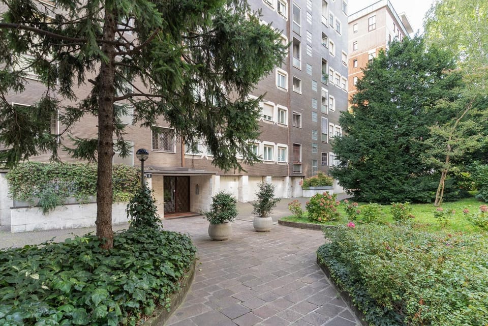 Property building, Garden view