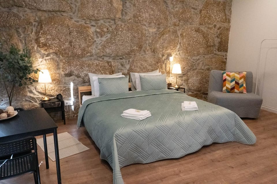 DesKanzo Guest House - Raúl Doria Apartment hotel in Porto