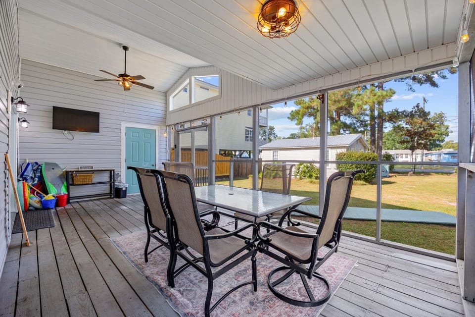 TV and multimedia, Balcony/Terrace, Seating area, Dining area