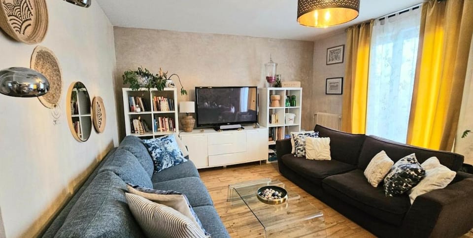 Game Room, TV and multimedia, Living room