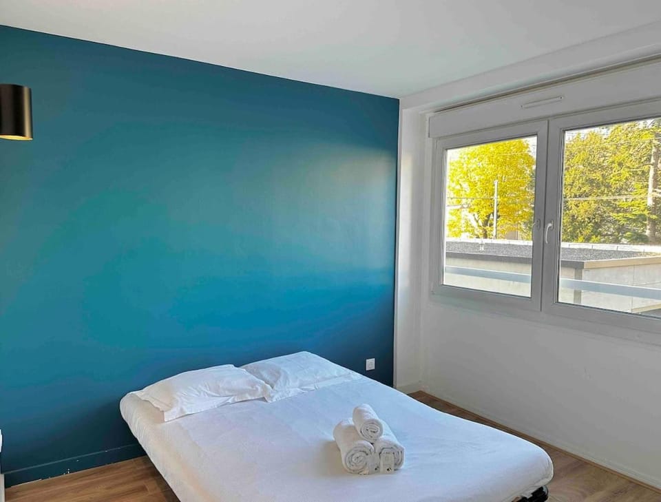 Appartement Parking Metro Apartment in Caluire-et-Cuire