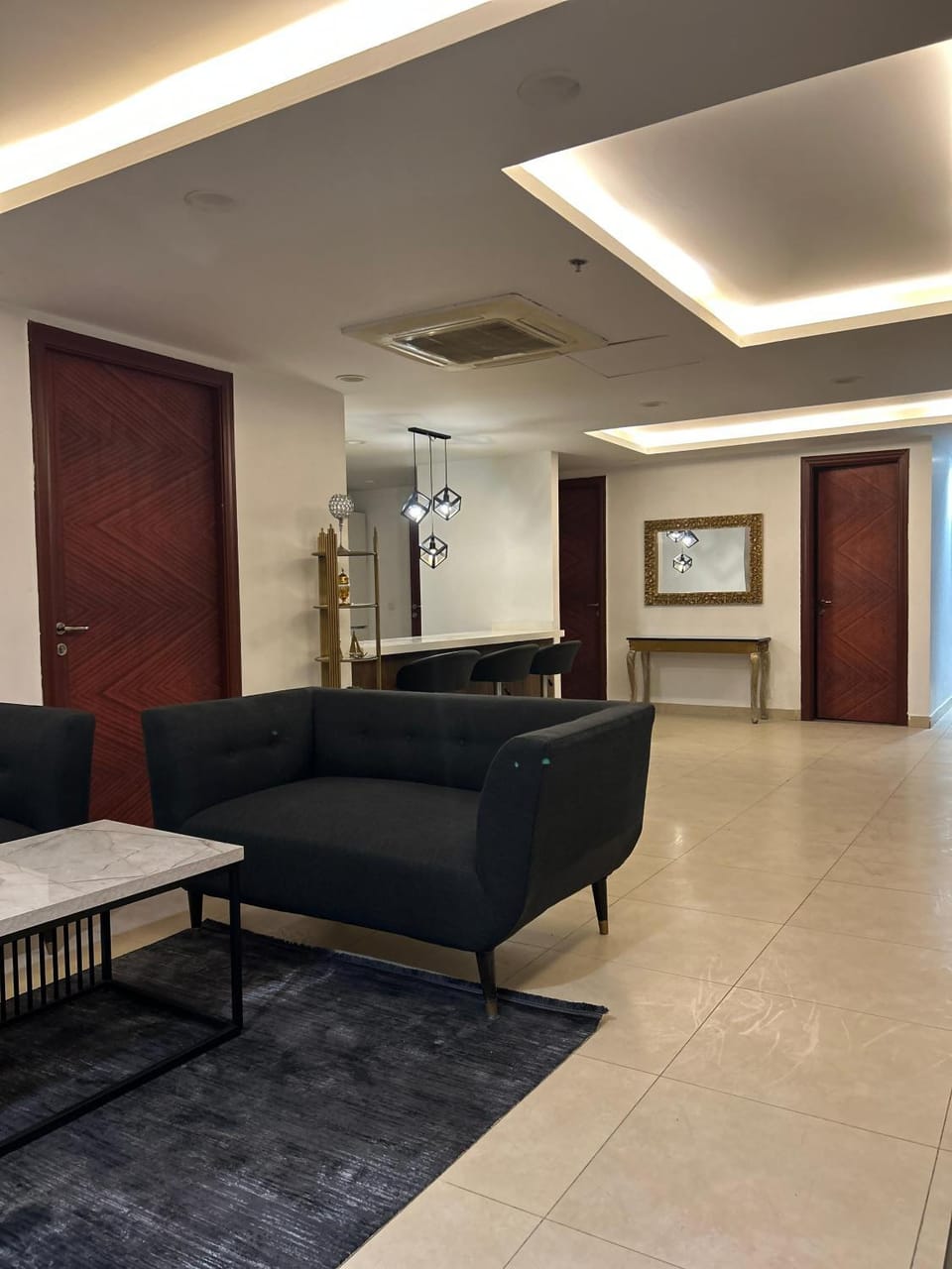 Living room, Seating area