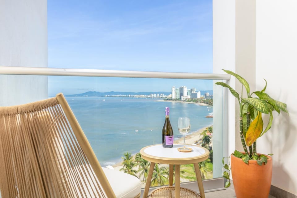 Day, Natural landscape, View (from property/room), Balcony/Terrace, Sea view