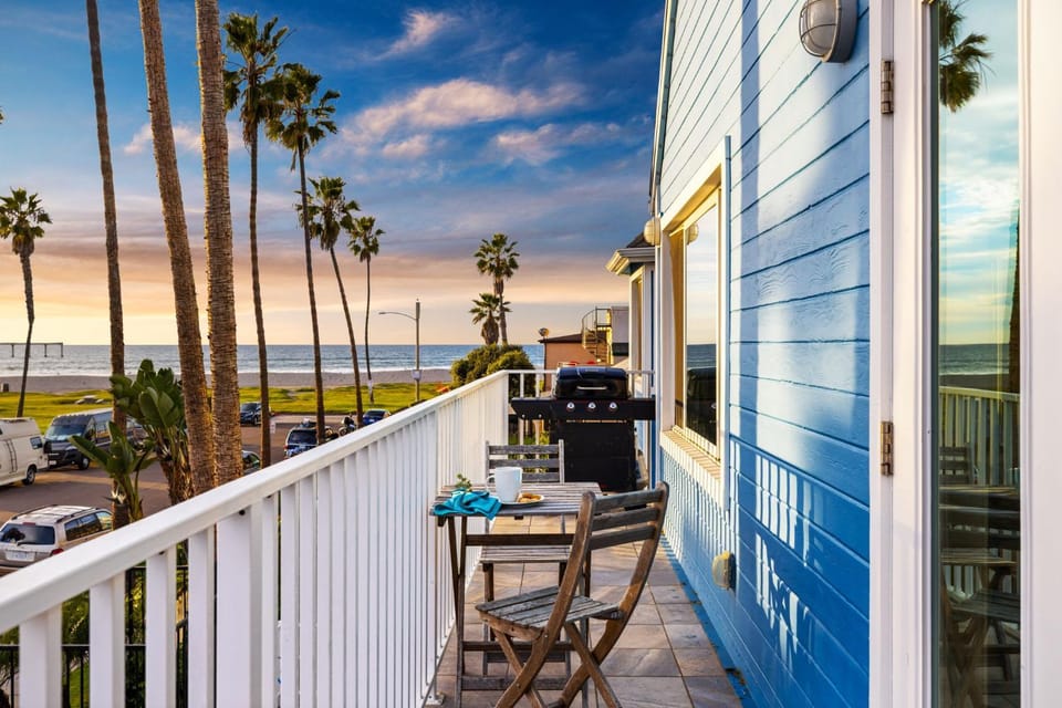 Stunning OB Ocean View Stay House in Ocean Beach