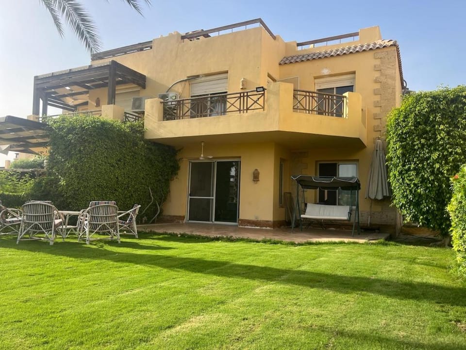Charming beachside 5BDR Villa in Einbay Villa in Egypt