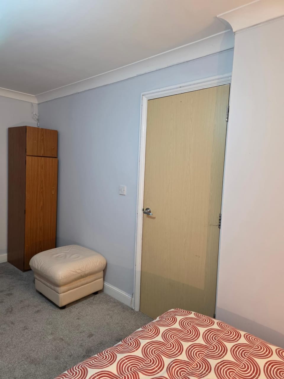 Essex desk chair Free parking WiFi x3 Vacation rental in Colchester