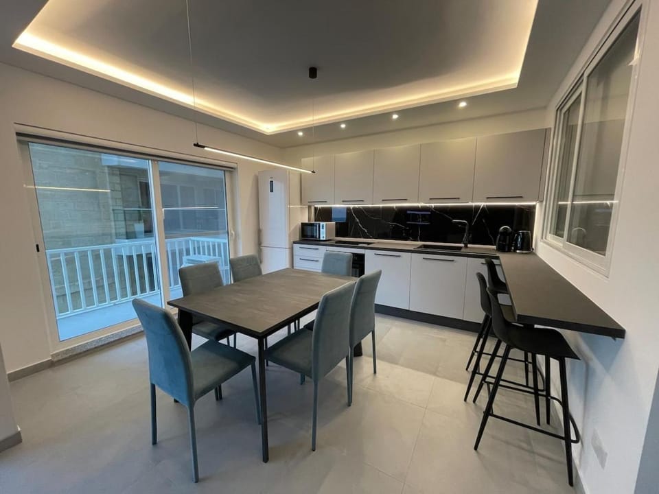 Dining area, dishwasher, oven, stove, kitchen