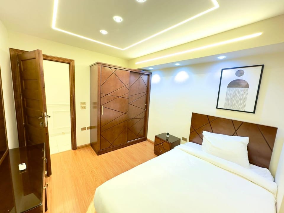 3 Bedroome Downtown Mohandeseen Apartment in Egypt