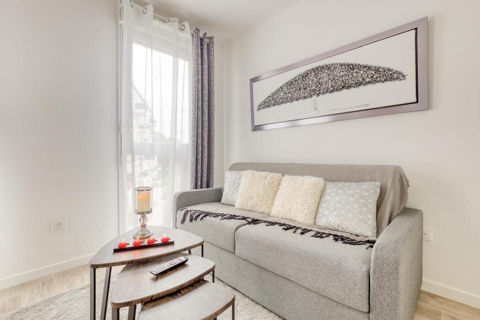 Studio moderne - Shopping Qwartz Parking et Stade de France Apartment in Île-de-France