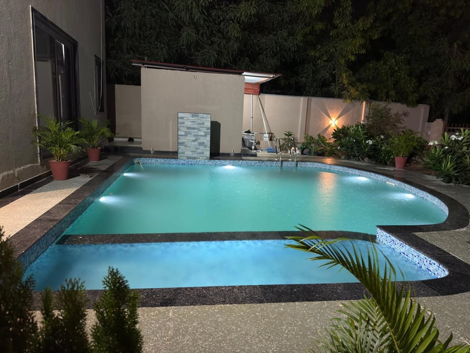 Pool view, Swimming pool