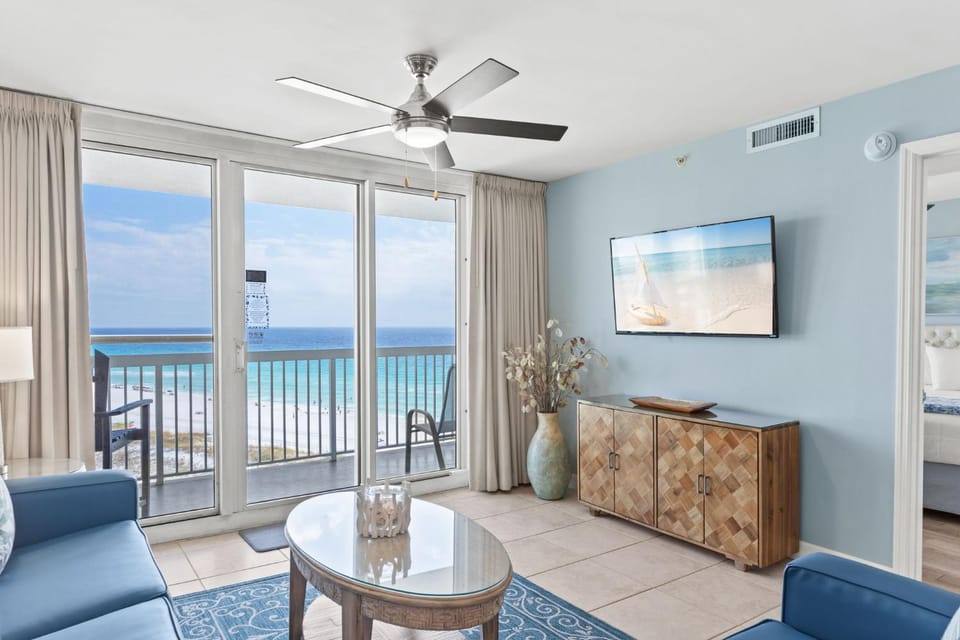 Pelican Beach Resort 0913 by Newman-Dailey Apartment in Destin