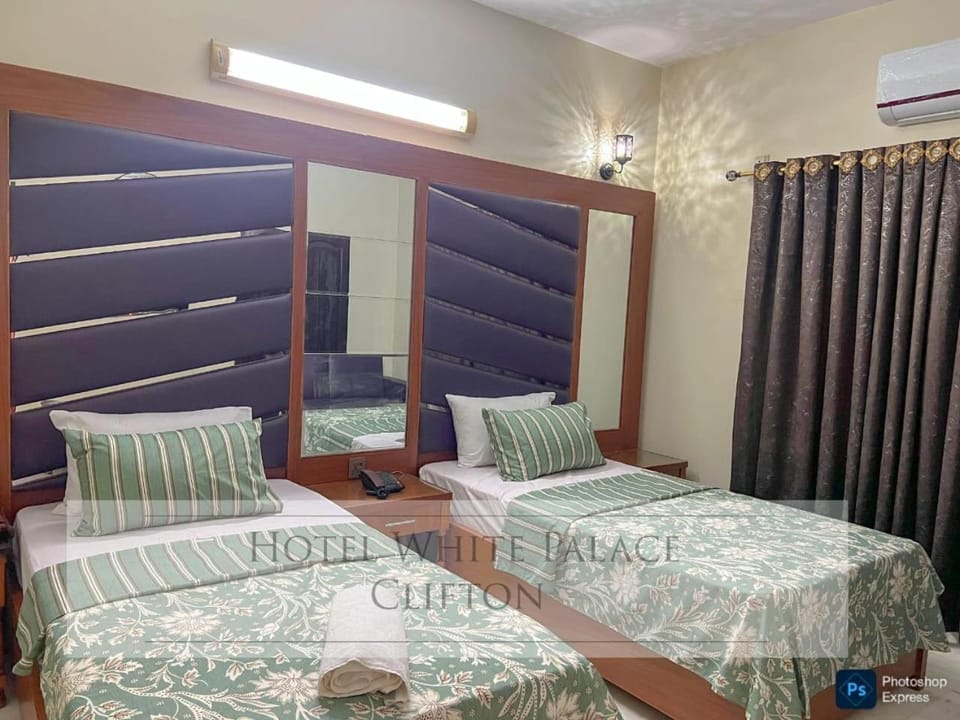 Hotel white palace Hotel in Karachi