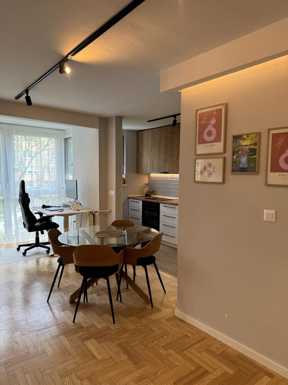 Sakura Stay - 2bdr - AC - Central Apartment in Sarajevo