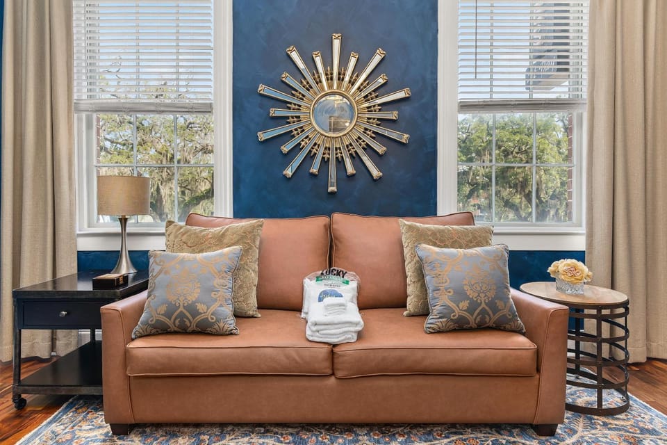 Suites at Bay 2B - Samuel Courtney Suite by Lucky Savannah Apartment in Savannah