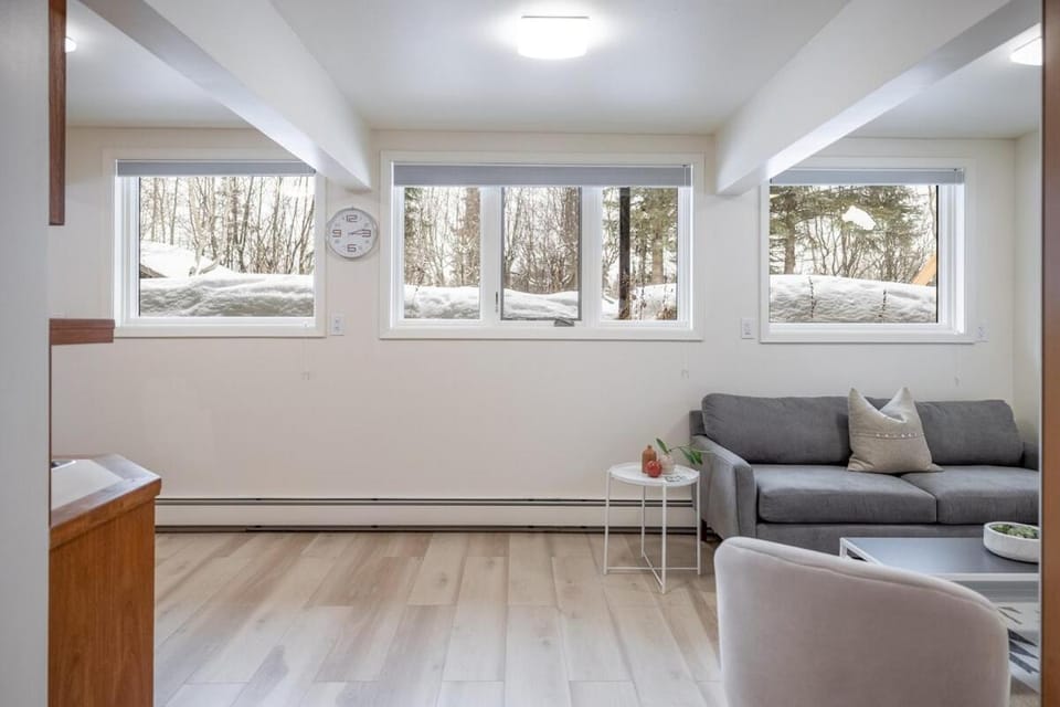 Garden Level Getaway Apartment in Anchorage