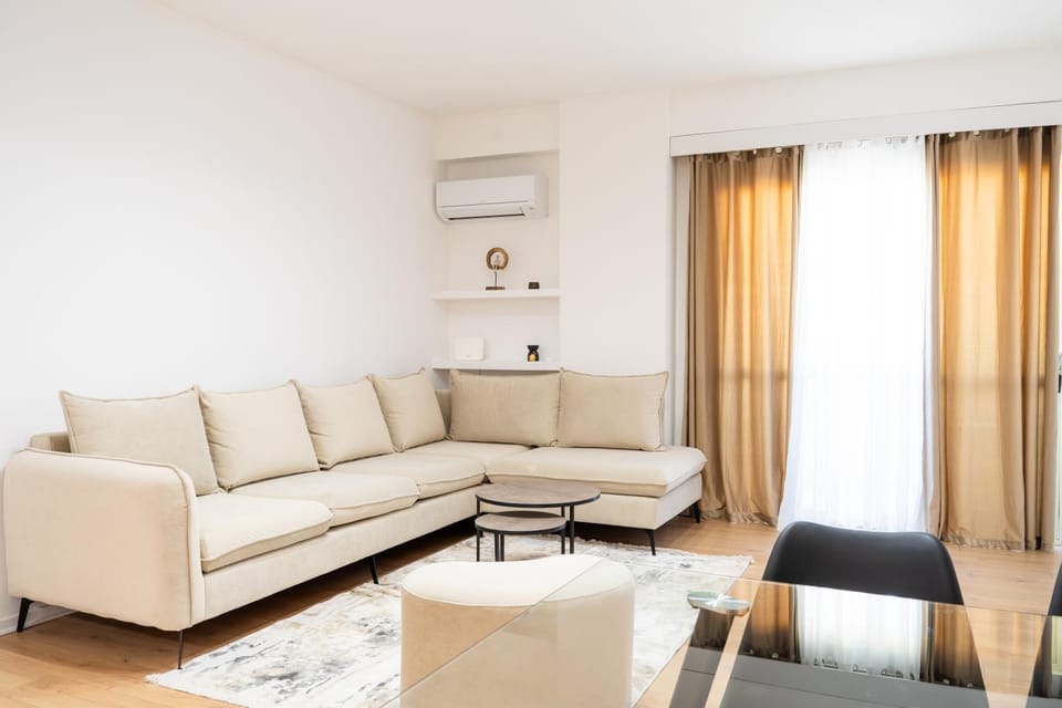 Living room, Seating area, air conditioner