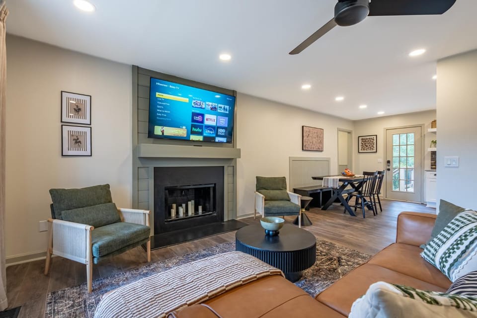 Spacious 3BR Getaway in Scenic Rydal House in Georgia