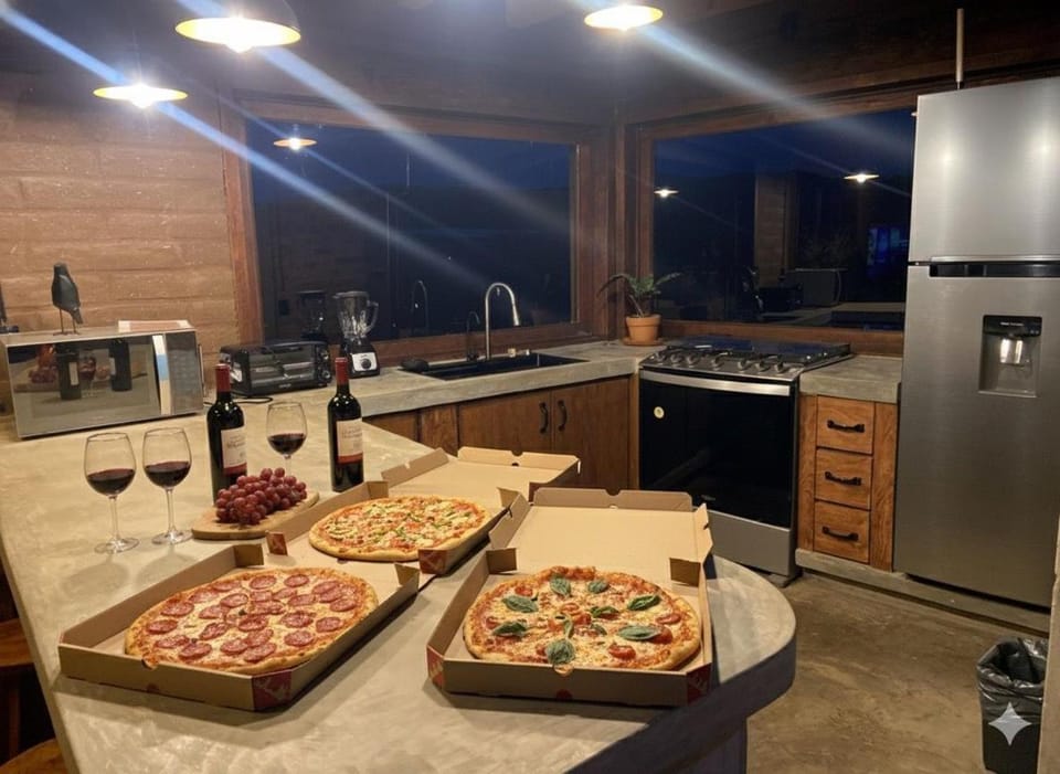 Dining area, Food, kitchen