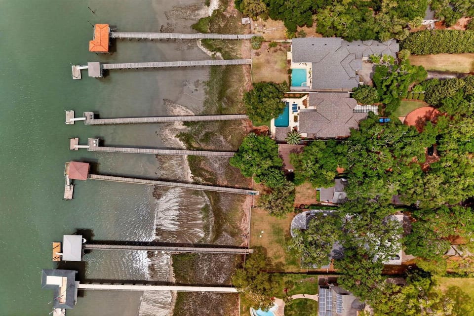 Gone Coastal by Lucky Savannah House in Wilmington Island
