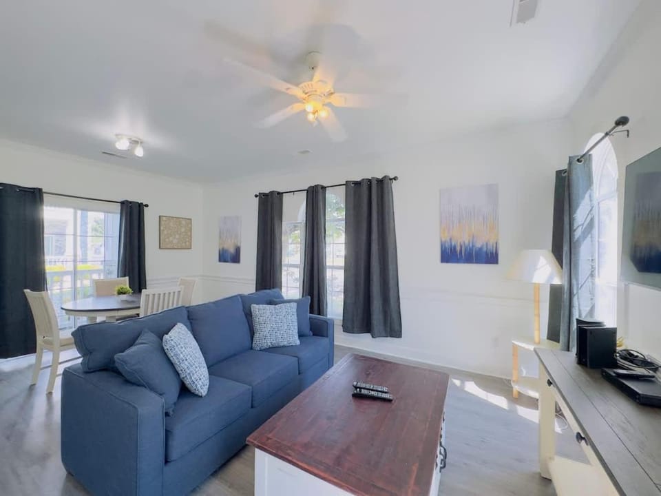 Cozy 1BR Condo 5 Min to Beach First-Floor Apartment in Carolina Forest
