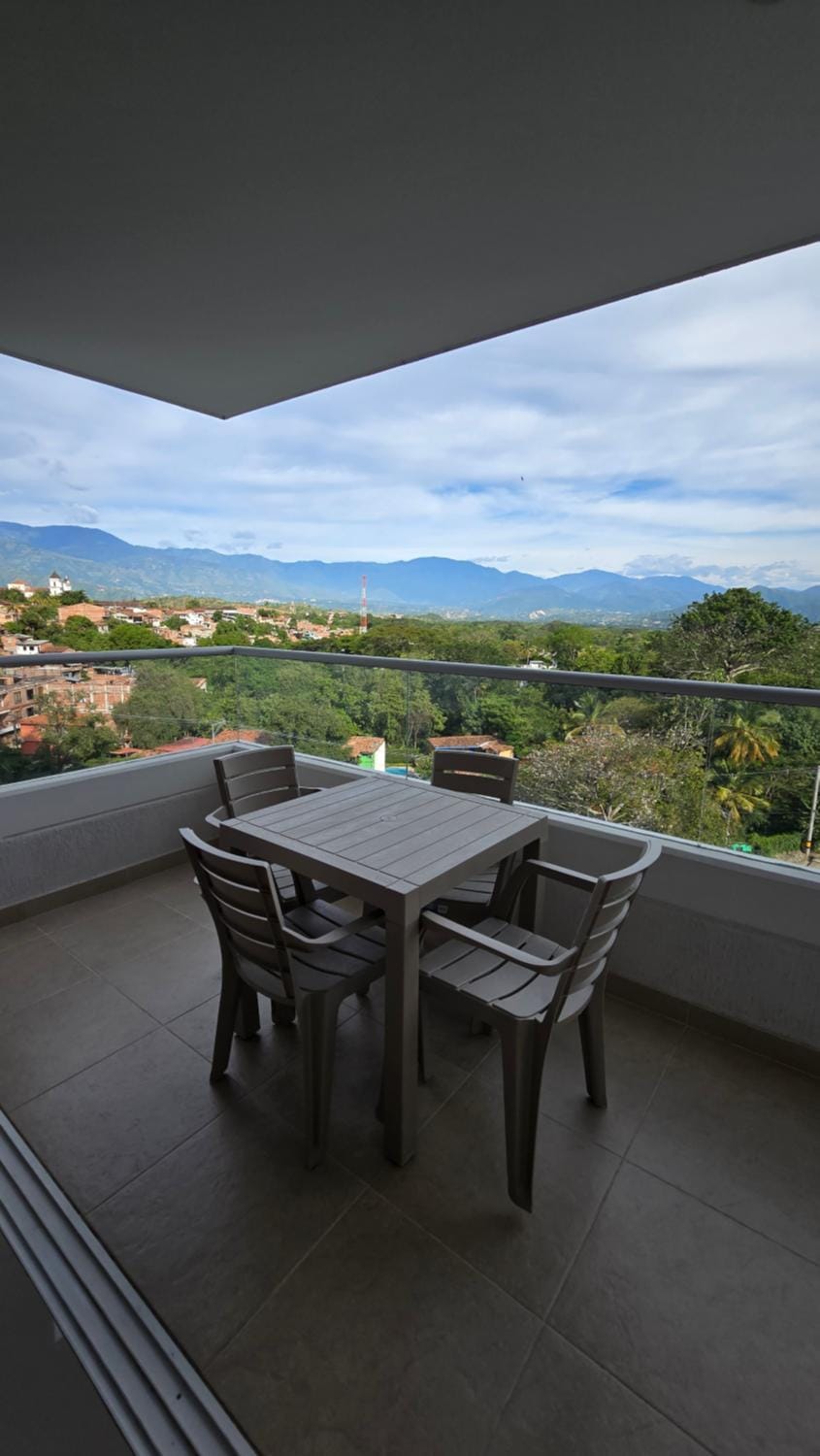 Natural landscape, Balcony/Terrace, Dining area, Mountain view