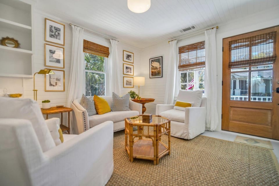 Fishermen's Cottage by Lucky Savannah House in Savannah