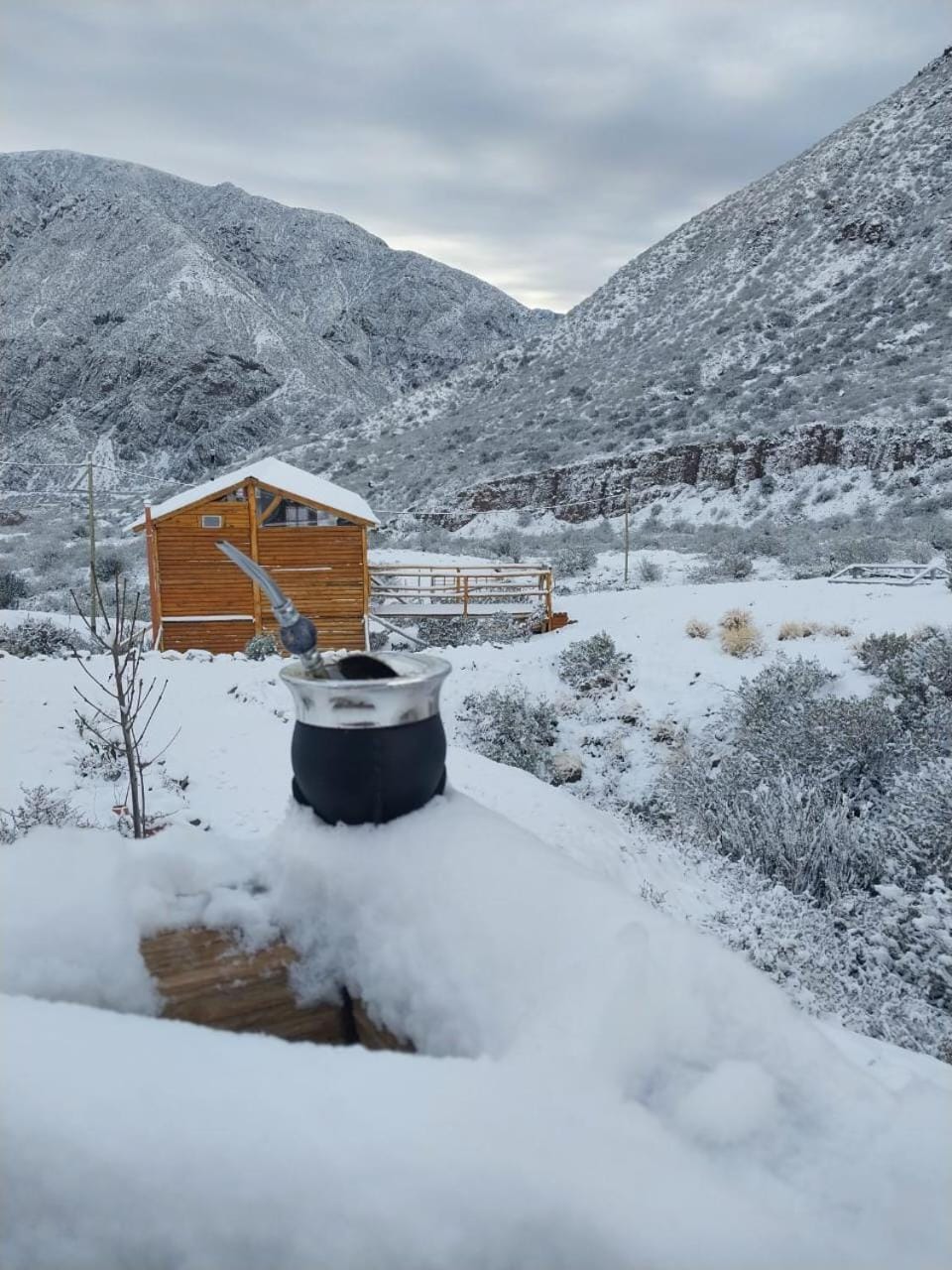 Property building, Day, Natural landscape, Winter, Mountain view