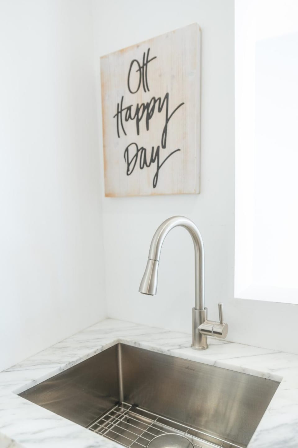 Industrial&Stylish 3 bedroom 3 bathrooms Home With Views and Hot tub House in Eagle Rock