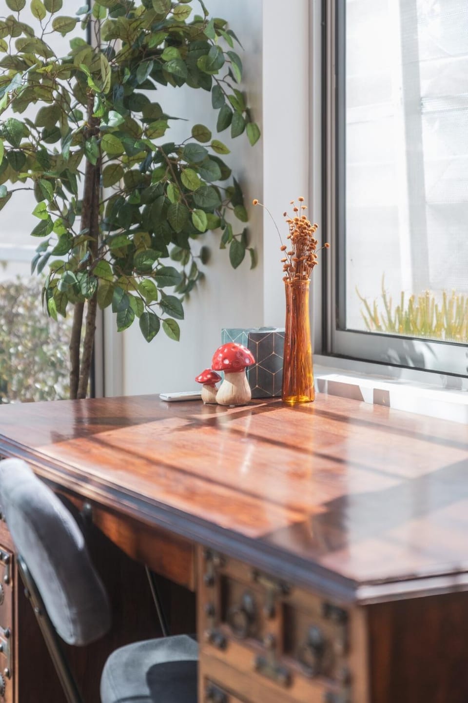 Industrial&Stylish 3 bedroom 3 bathrooms Home With Views and Hot tub House in Eagle Rock