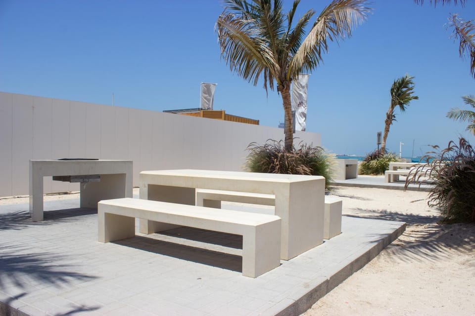 Charming Pool View Studio Retreat at Bab Al Bahr Apartment in Ras al Khaimah