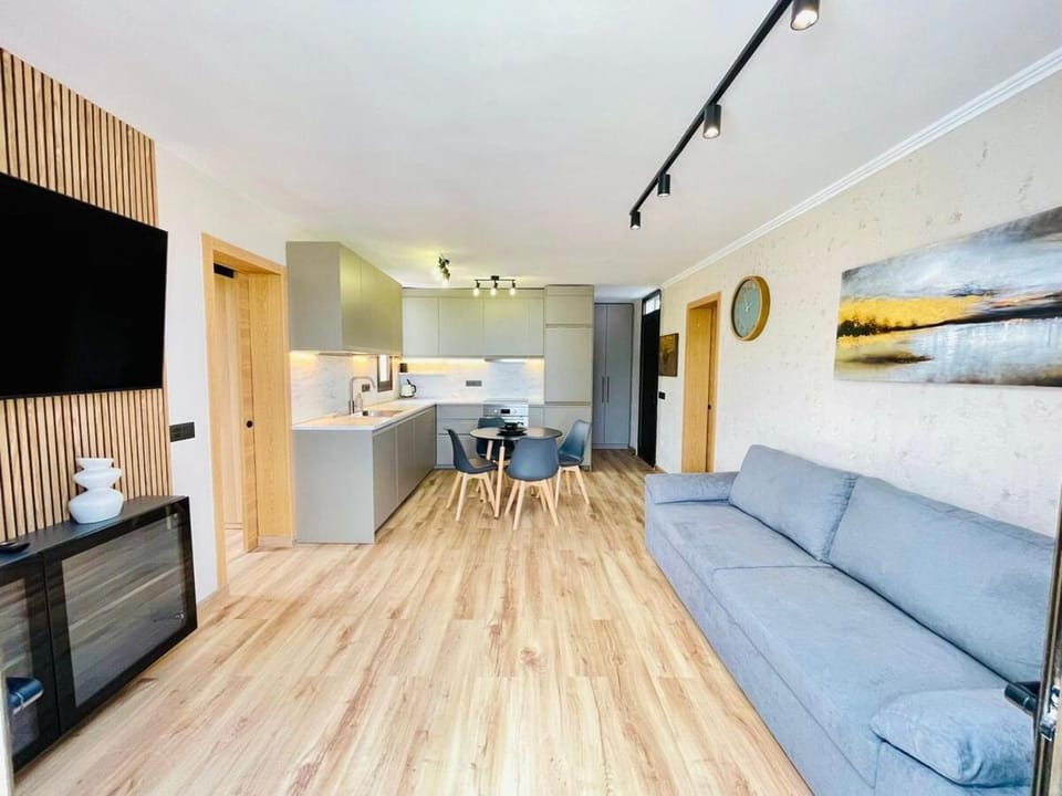 Waves and Relax in Apartamerica Apartment in Playa de las Americas
