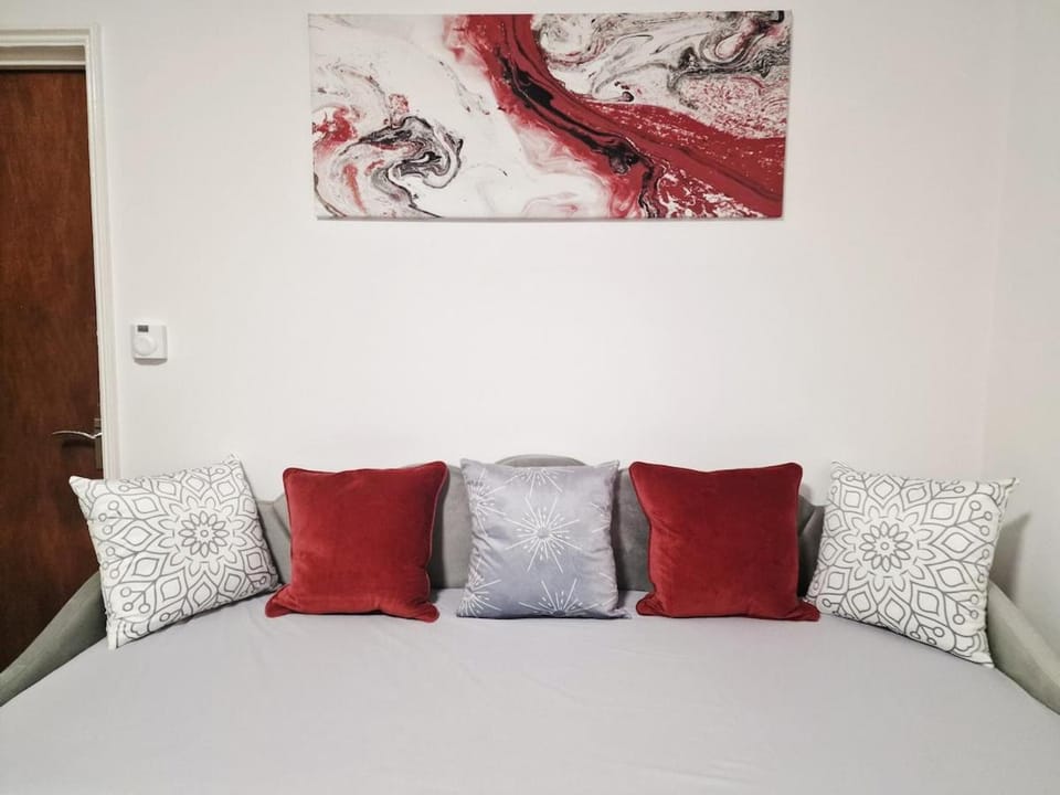 Modern flat in an affluent area for up to 6 guests Apartment in Oxford