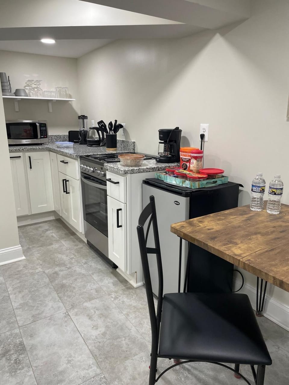 NICE in Historical Bloomingdale Apartment in District of Columbia