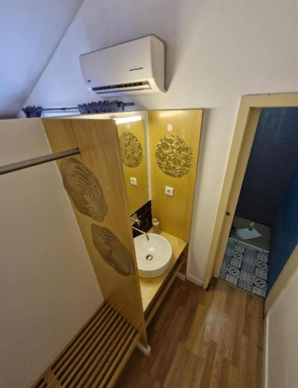 Pink Yellow Porto Apart Apartment in Porto