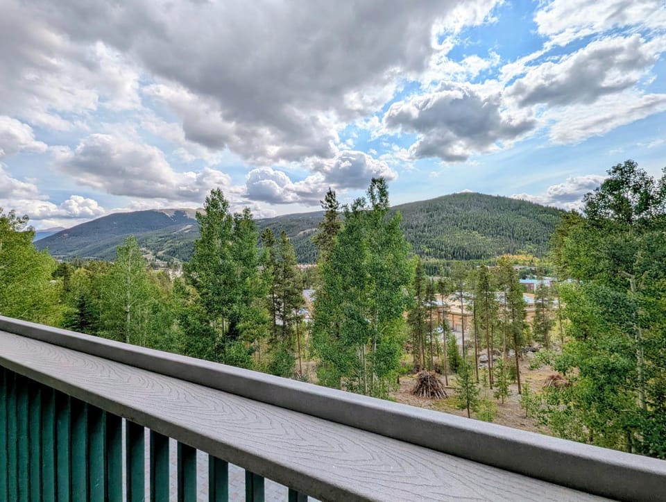 Saints John 2528 by SummitCove Lodging in Colorado House in Keystone