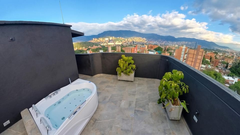 Day, Hot Tub, View (from property/room), Balcony/Terrace, Mountain view