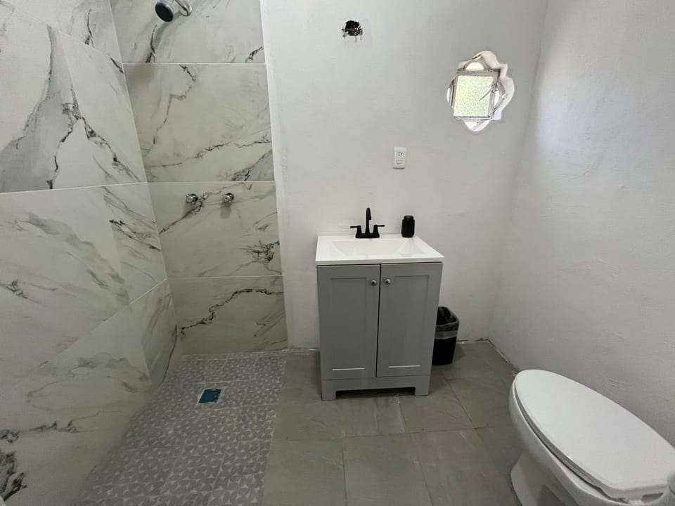 23 Habitación doble cama Vacation rental in Leon