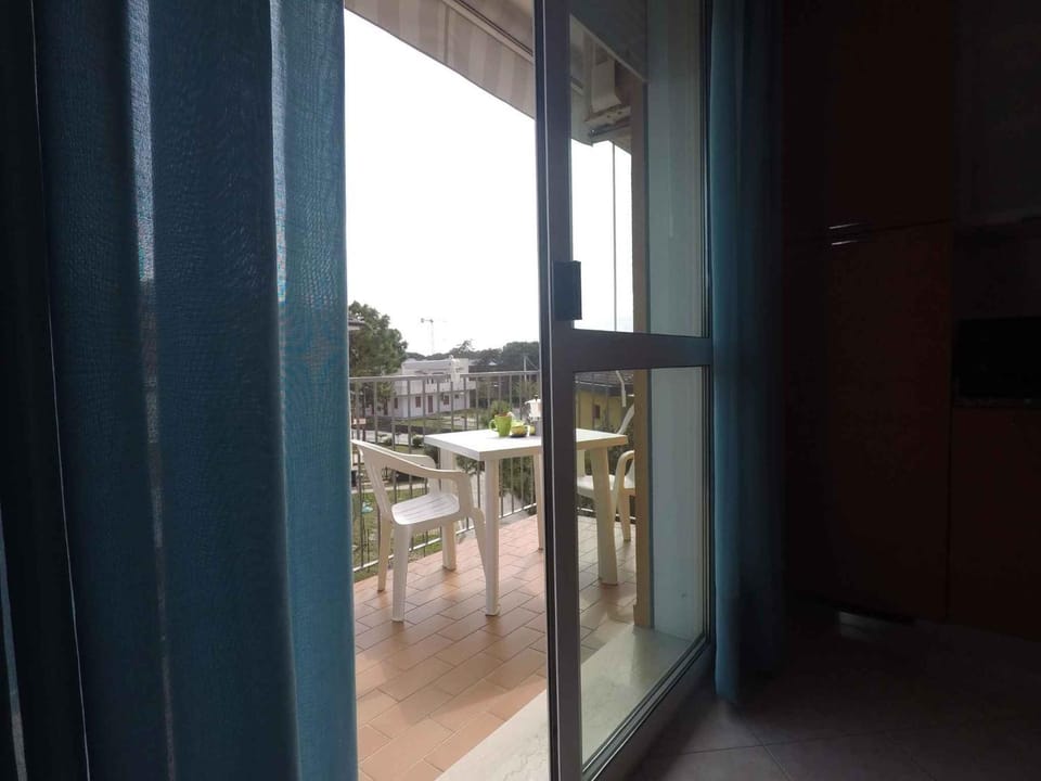 Summer, Balcony/Terrace