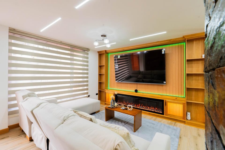 Moderna Casa Cuenca House in Ecuador