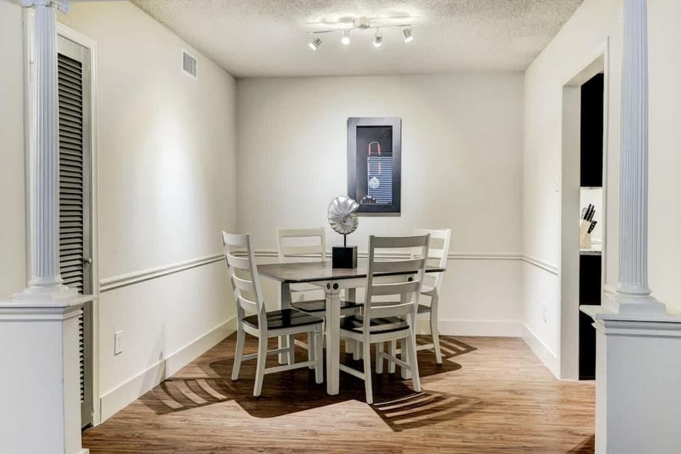 Galleria Gem Spring Perks Pool Access Unit 107 Apartment in Houston