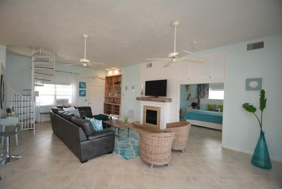 Oceanfront 4-Bed Home in Palm Coast House in Palm Coast