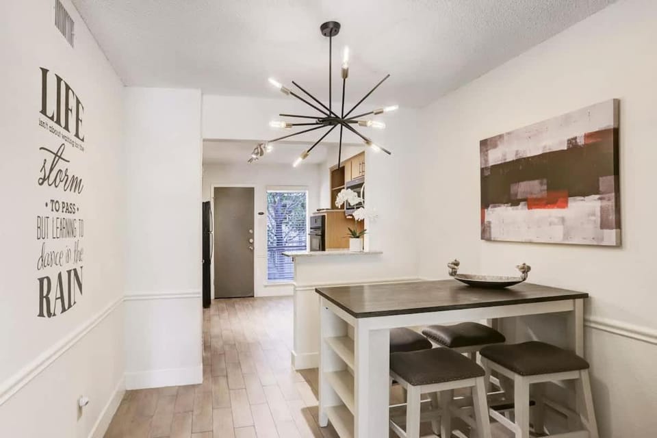 PremiumStay Galleria Area 2 BR BA Unit 204 Apartment in Houston