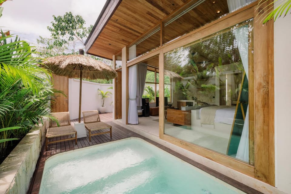 Garden, View (from property/room), Garden view, Swimming pool, sunbed