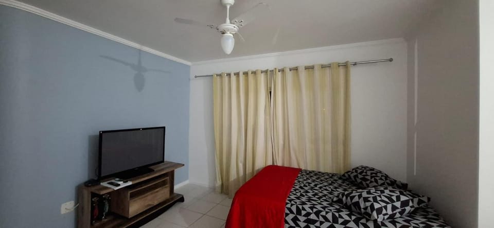 Communal lounge/ TV room, TV and multimedia, Bedroom