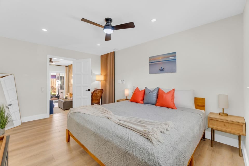 Bed, Bedroom