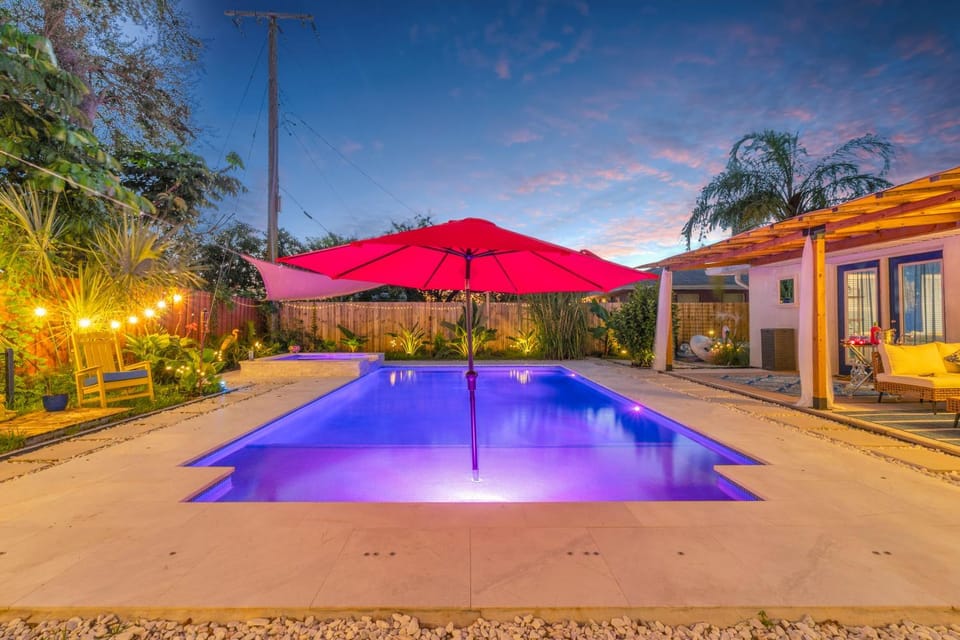 Night, Swimming pool