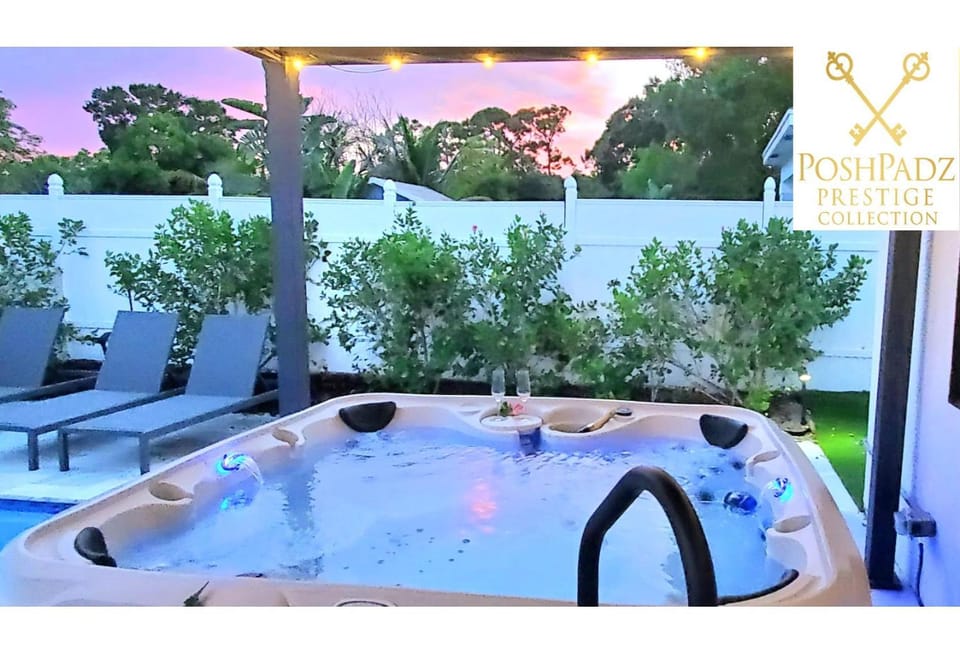 Patio, Garden, Hot Tub, Hot Tub, Balcony/Terrace, Spa and wellness centre/facilities, Seating area, Garden view, Pool view, Swimming pool, sunbed